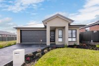 33 Amesbury Way, Clyde North VIC