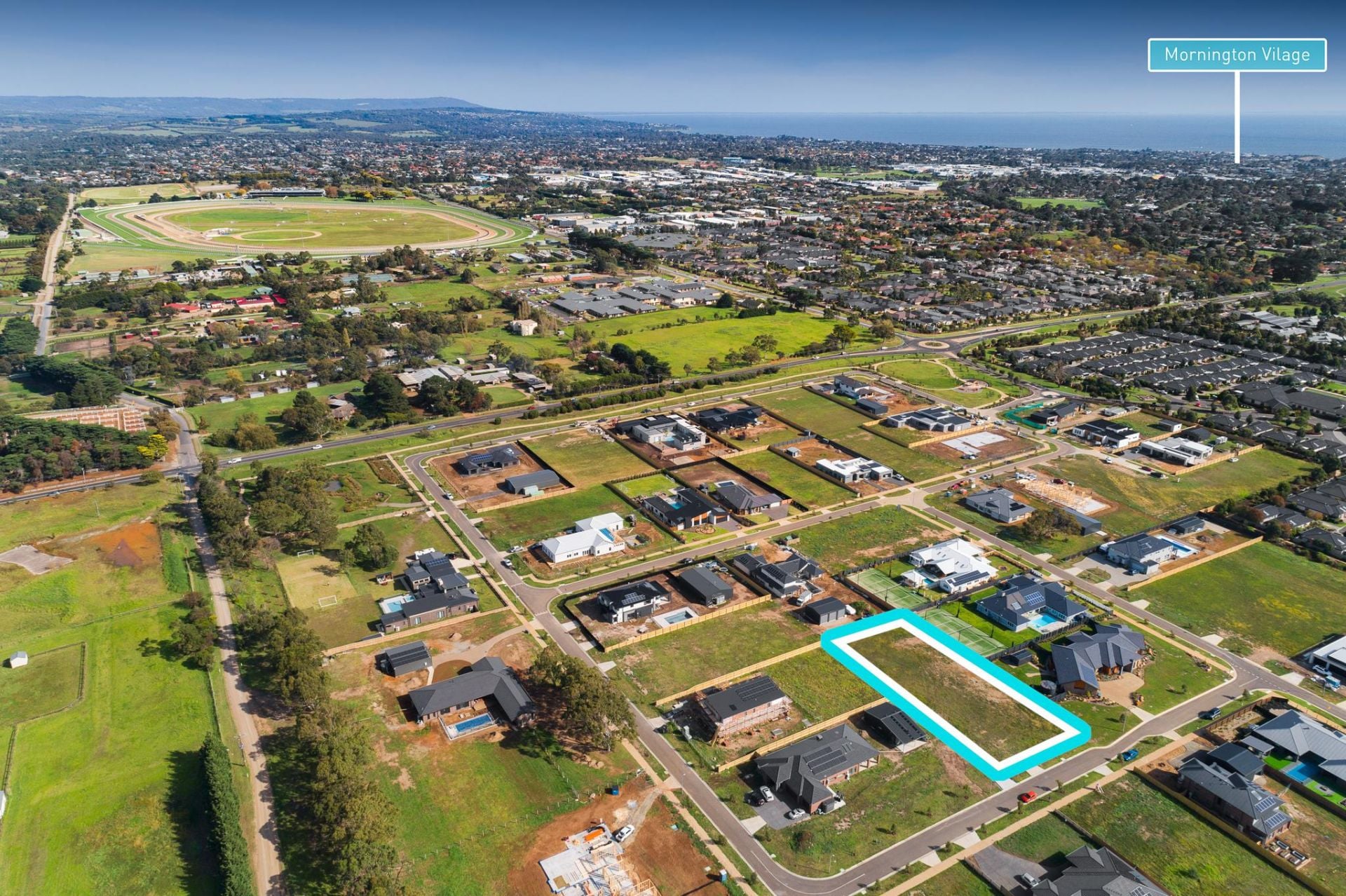 Real Estate For Sale 27 Lindenderry Circuit Mornington , VIC