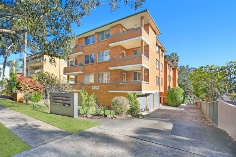 9 Clyde Avenue