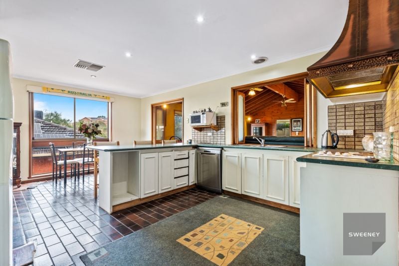 7 Links Road, Darley - Thumbnail 4