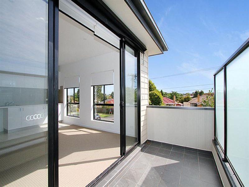 Superb Home in a Sophisticated Complex!