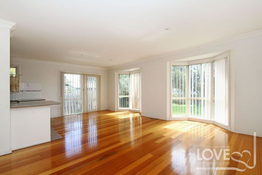 ATTRACTIVE HOME UNIT IN LUXURY LOCATION     *Insp Thu 18th Feb @ 4:30pm*
