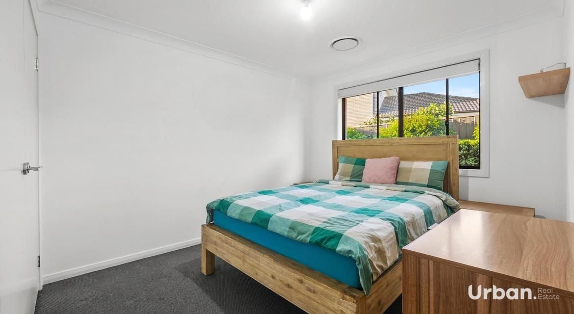 Leppington 14 Carnelian Street