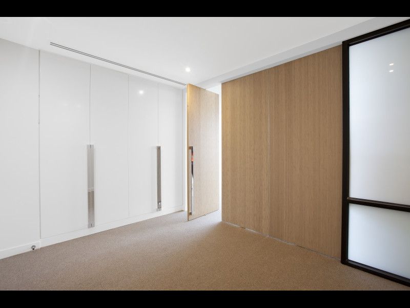 1005/1 Clara Street, South Yarra - Thumbnail 5