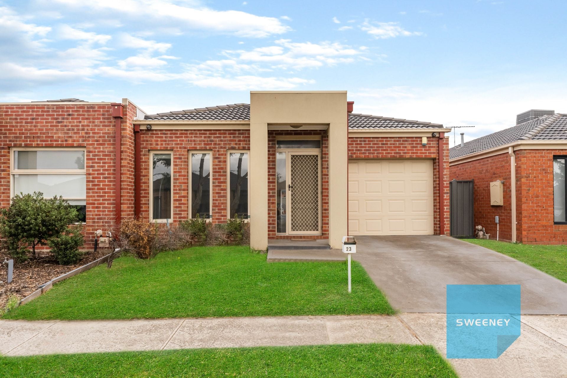 23 Hatchlands Drive, Deer Park - Thumbnail 2