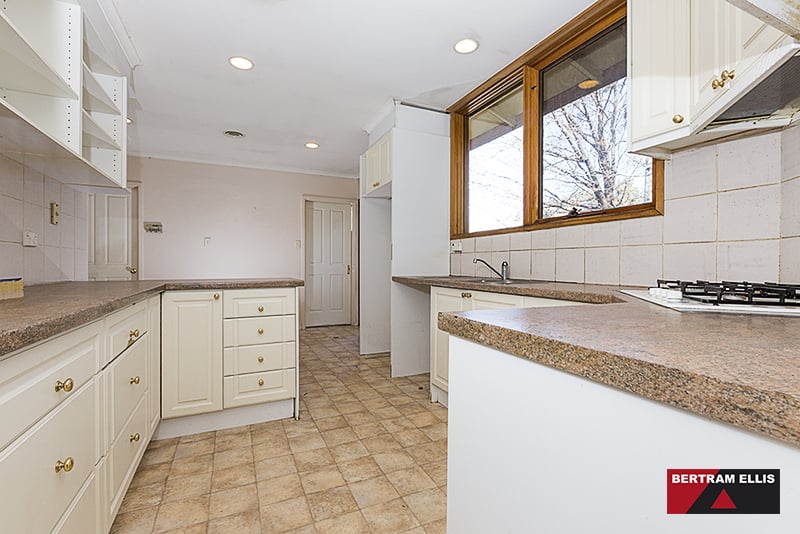 156 Dixon Drive, Holder - Thumbnail 4