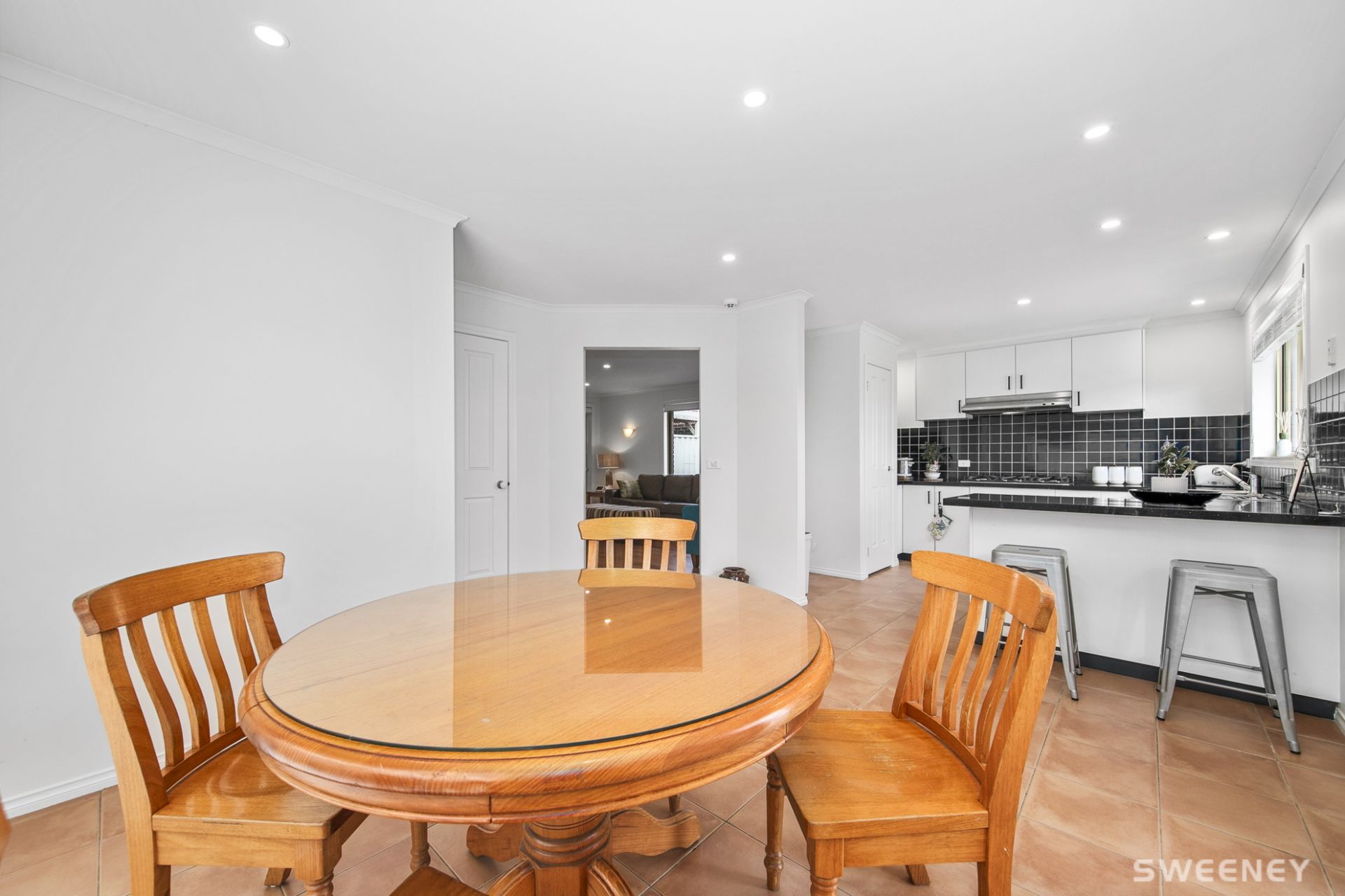 16 Kitson Court, Altona Meadows - Thumbnail 7