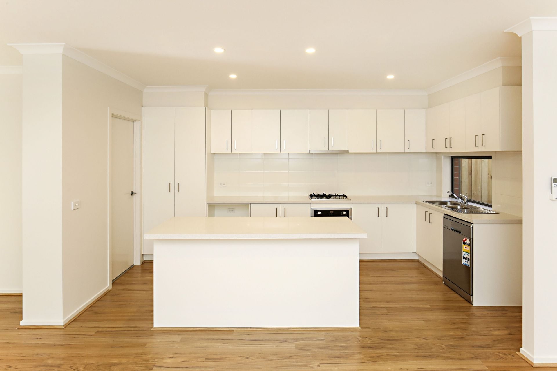 SPACIOUS TOWNHOUSE