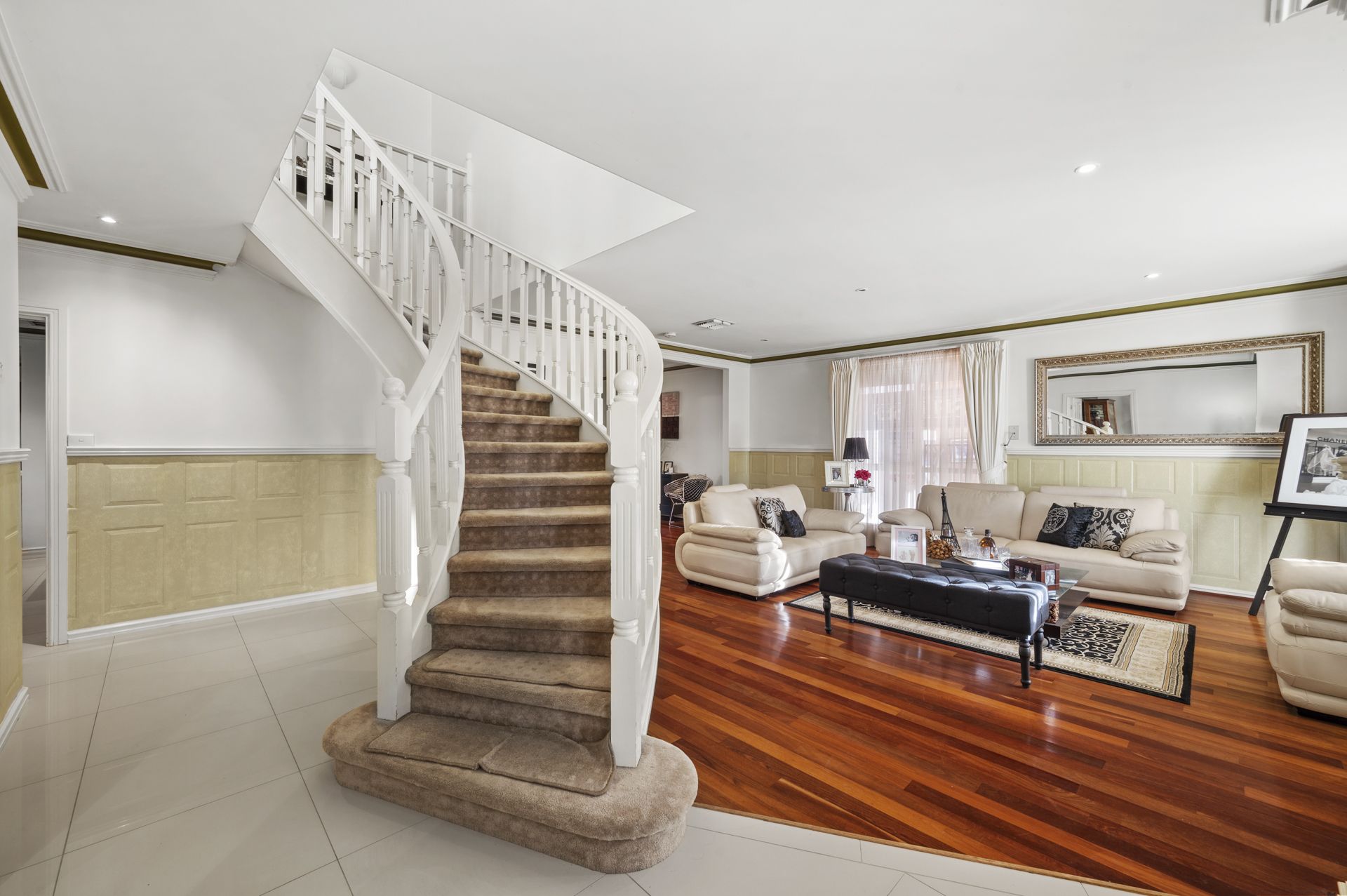 LALOR'S FINEST - 5 BEDROOMS