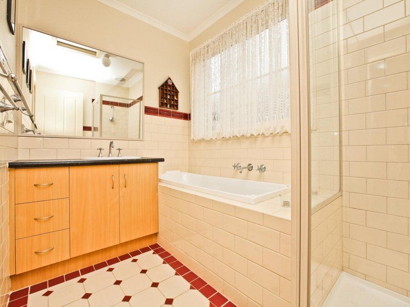 2/8 Westminster Avenue, Hillside - Thumbnail 6