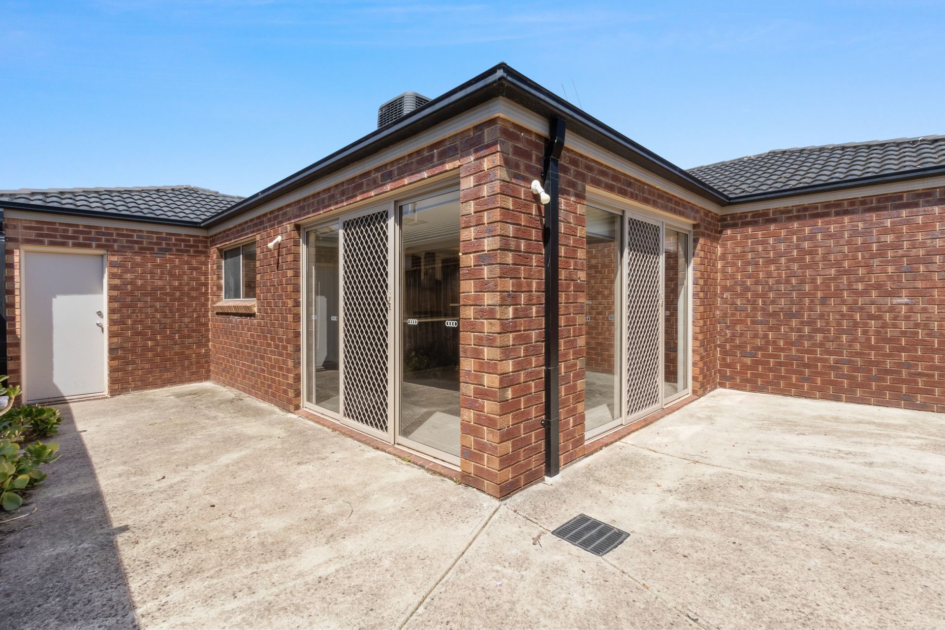 FABULOUS FOUR BEDROOM FAMILY HOME