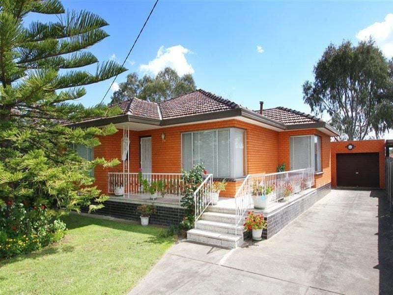 9 Kenna Drive, Lalor
