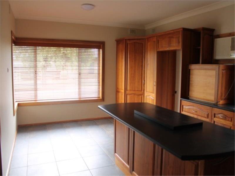 9 Fensom Crescent MILLICENT SA, Millicent - Thumbnail 8