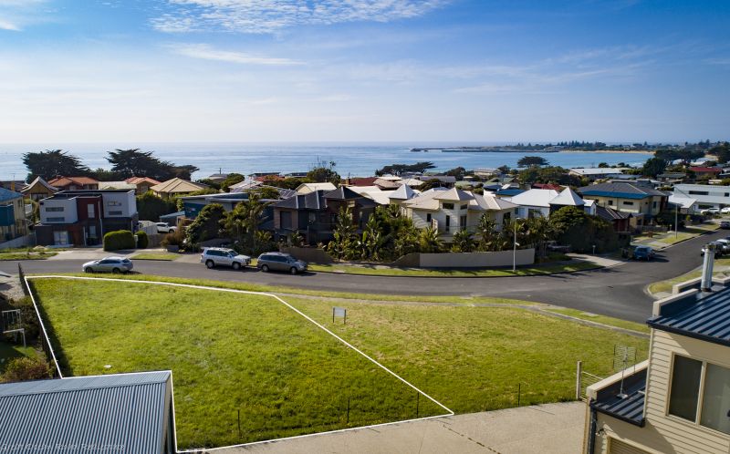 6 Seaview Drive, Apollo Bay, VIC, Apollo Bay - Thumbnail 4