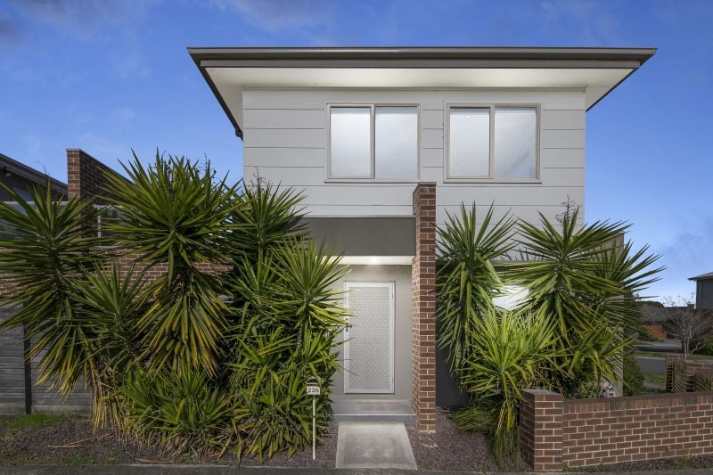236 Marathon Boulevard, Craigieburn
