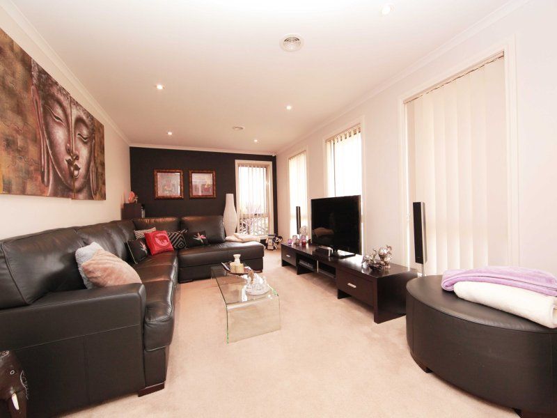 3 The Maison Terrace SOUTH MORANG, South Morang - Thumbnail 4
