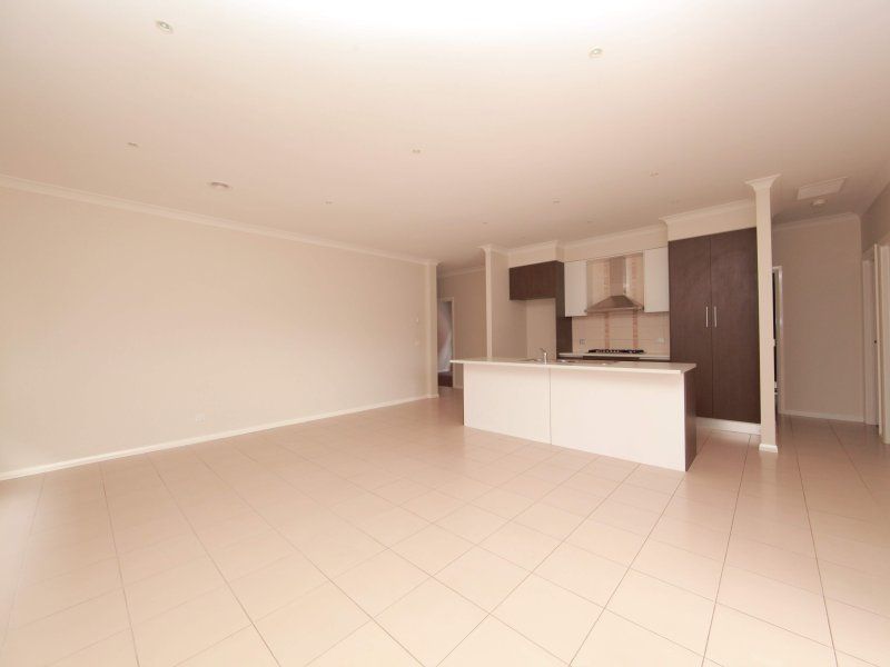 6 Sambell Street MERNDA, Mernda - Thumbnail 7