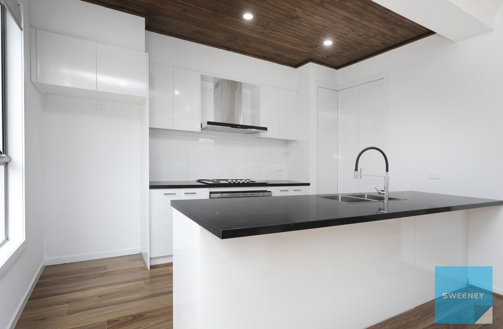 78 Hawking Crescent, Fraser Rise - Thumbnail 3