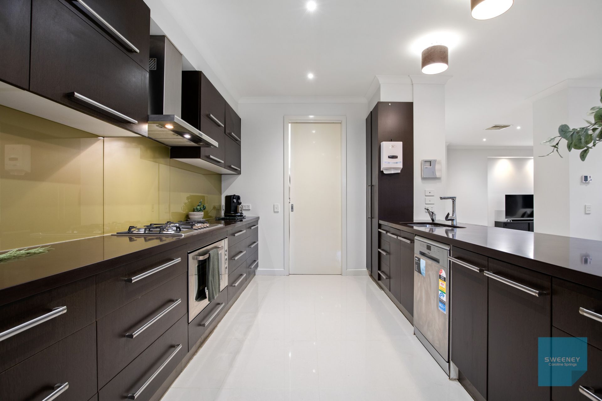 7 Syon Court, Burnside Heights - Thumbnail 7