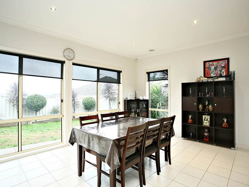 34 Bushy Park Avenue, Caroline Springs - Thumbnail 6
