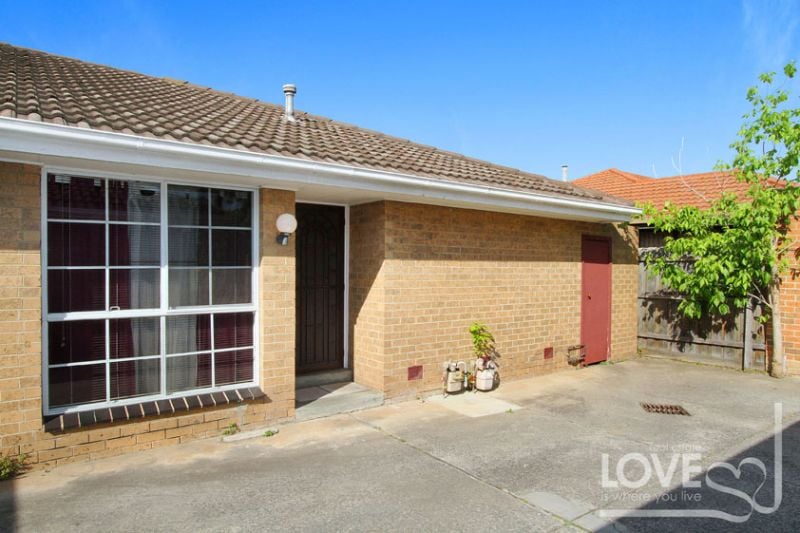 3/17 Gadd Street, Northcote