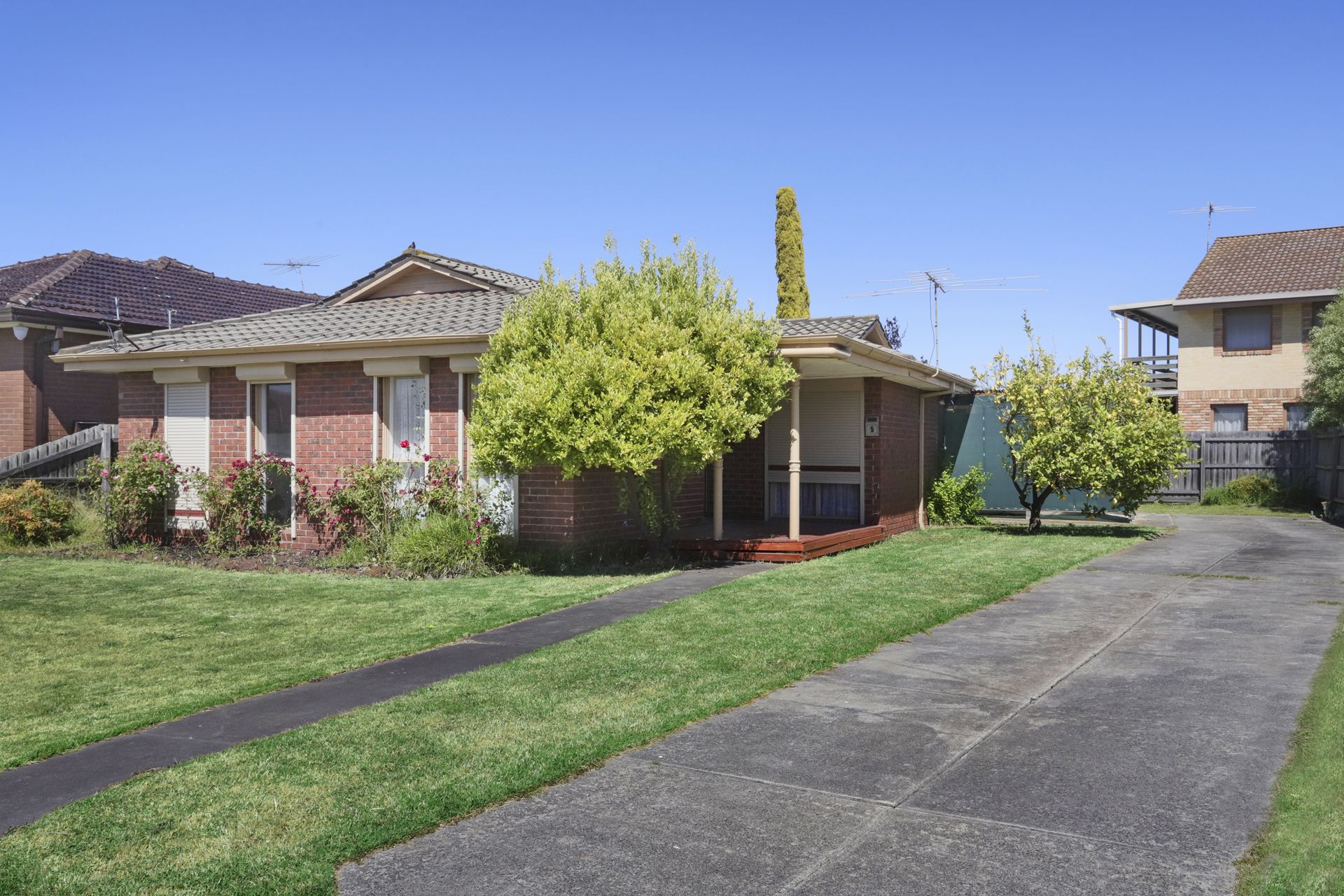 5 Norwood Drive Keilor East VIC, Keilor East - Thumbnail 2