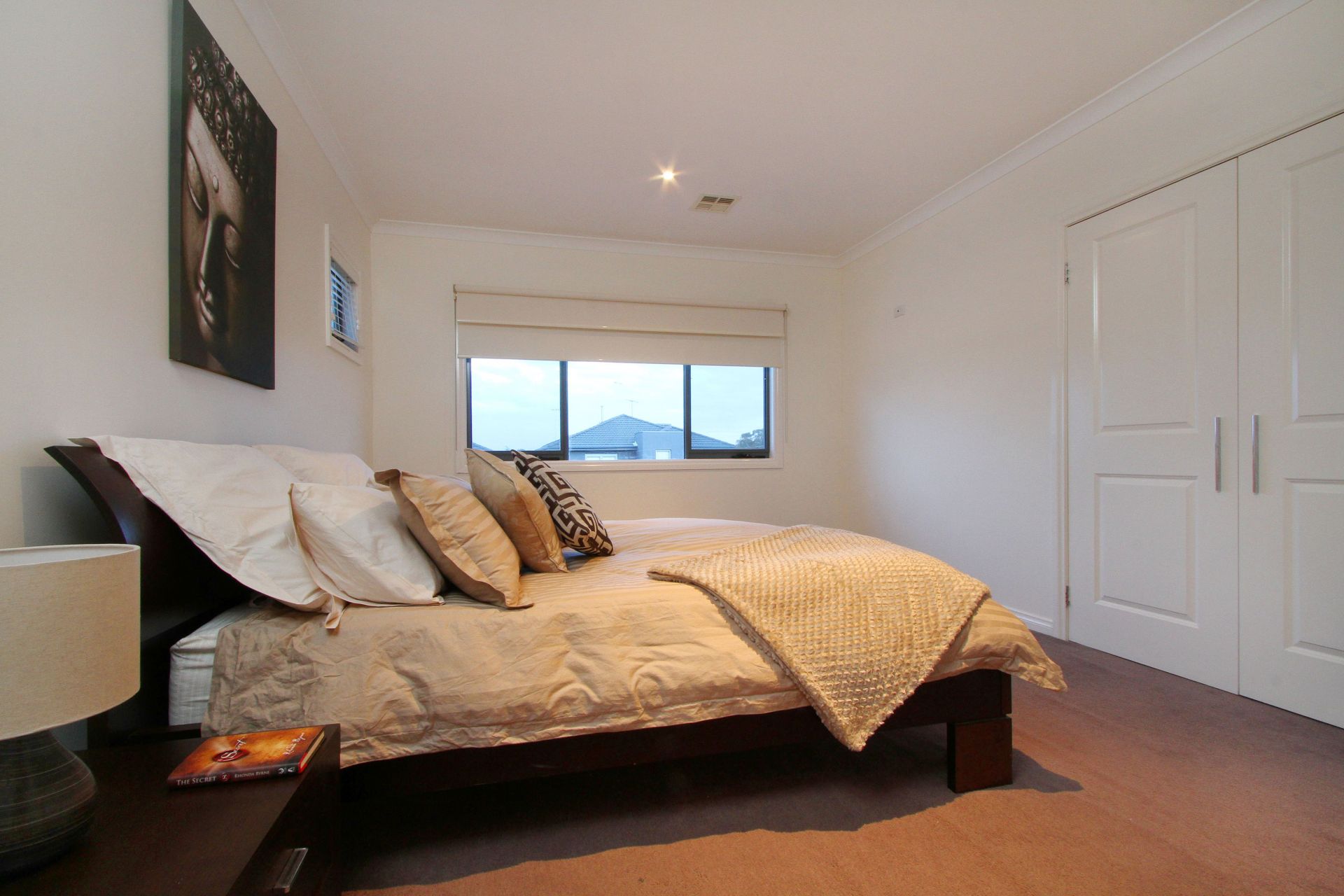 CONTEMPORARY LIVING WITH PARKSIDE APPEAL