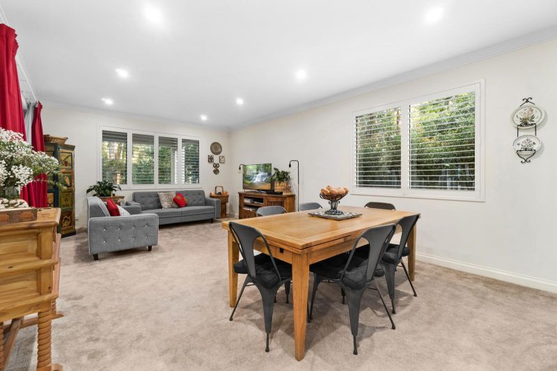 2/125-127 Mona Vale Road, St Ives