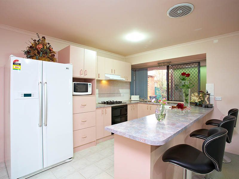15 Saxby Court, Burnside - Thumbnail 3