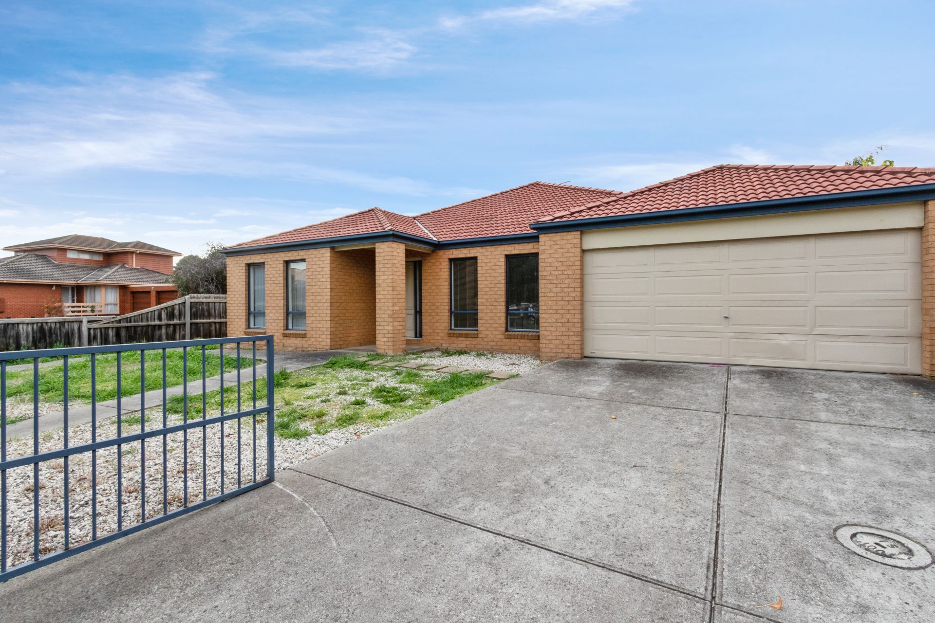 Low Maintenance 5 Bedroom Home!