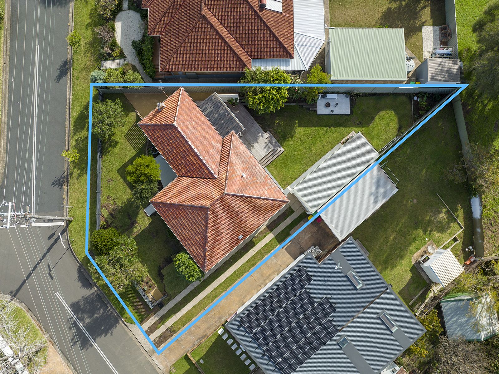 81 Hopewood Crescent, Fairy Meadow NSW