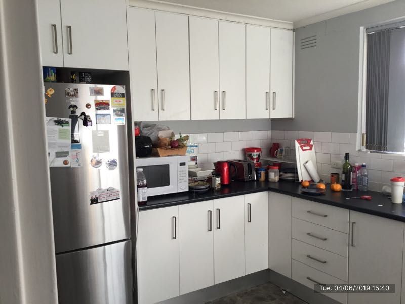 NEAT & TIDY TWO BEDROOM APARTMENT