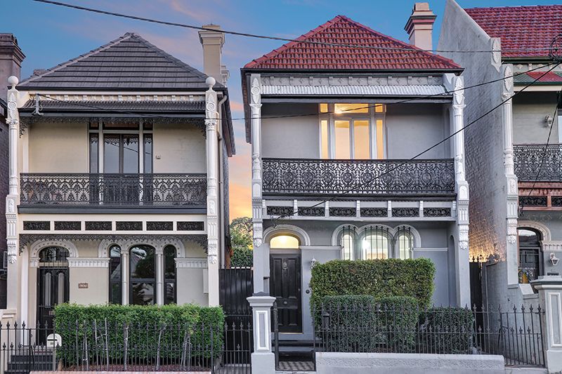 SOLD - Freestanding Character Terrace with a Stylish Attitude