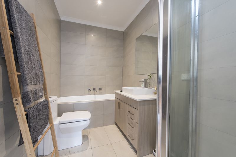 2/8 Fourth Avenue, Altona North - Thumbnail 6