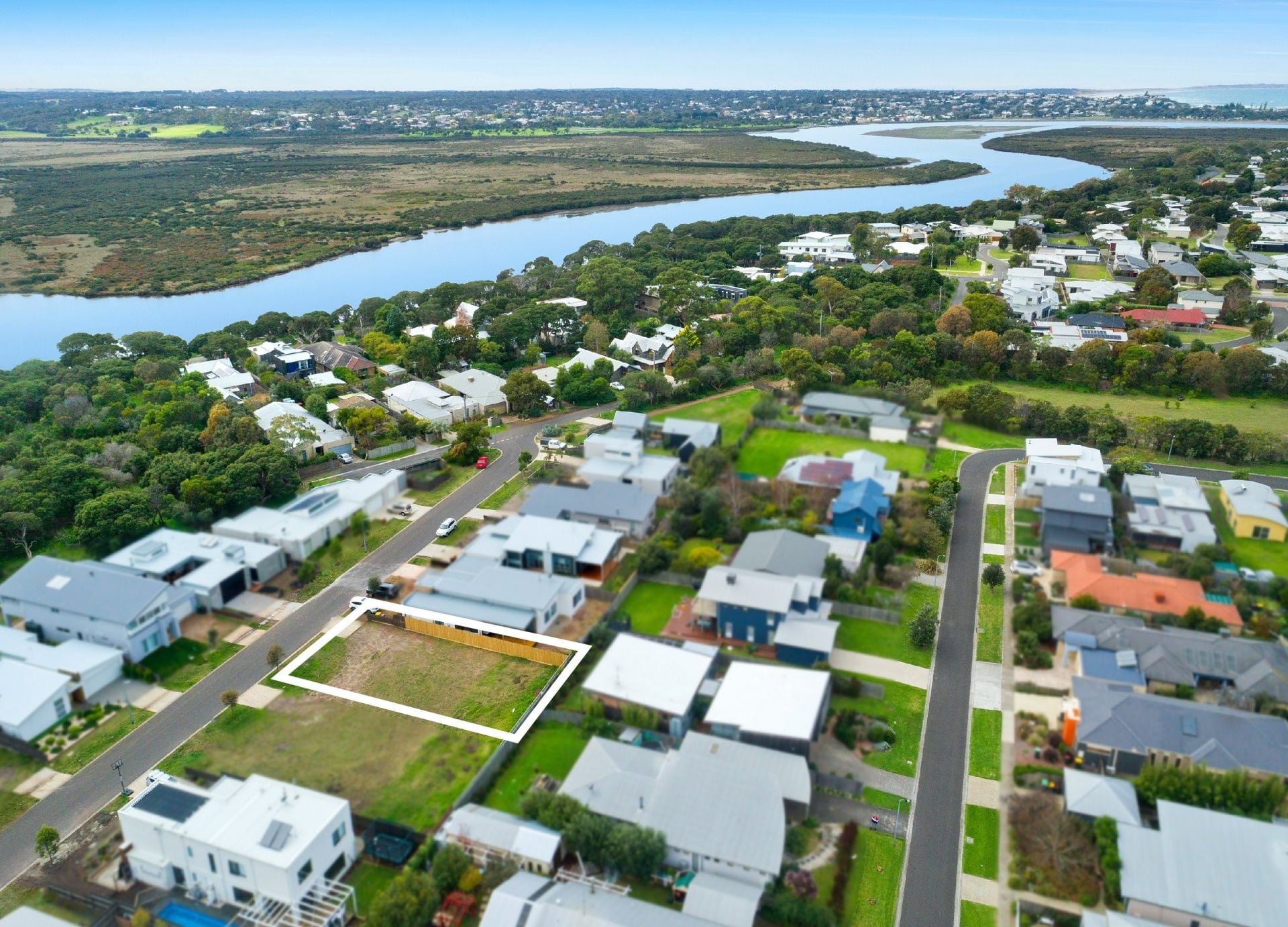 6 Eddystone Court Barwon Heads VIC, Barwon Heads - Thumbnail 2