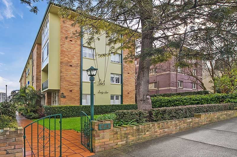 2/64 Ben Boyd Road NSW