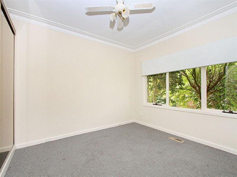 SPACIOUS 3 BEDROOM HOUSE