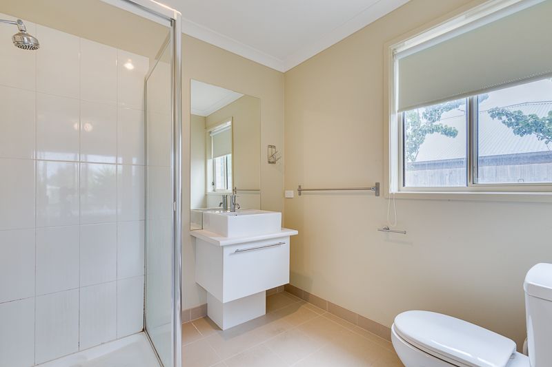 8 Simmons Drive, Bacchus Marsh - Thumbnail 7