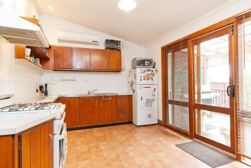 82 Ashley Street, West Footscray - Thumbnail 5