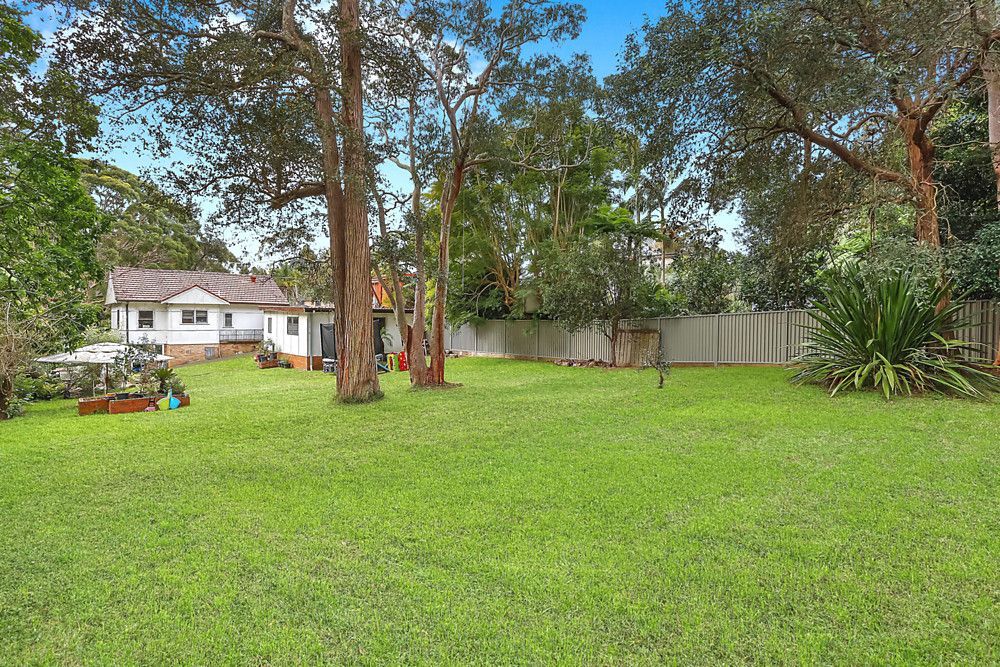 10 Blacket Street, Heathcote NSW 2233