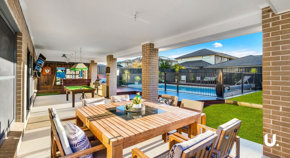 Colebee 6 Kirkwood Crescent