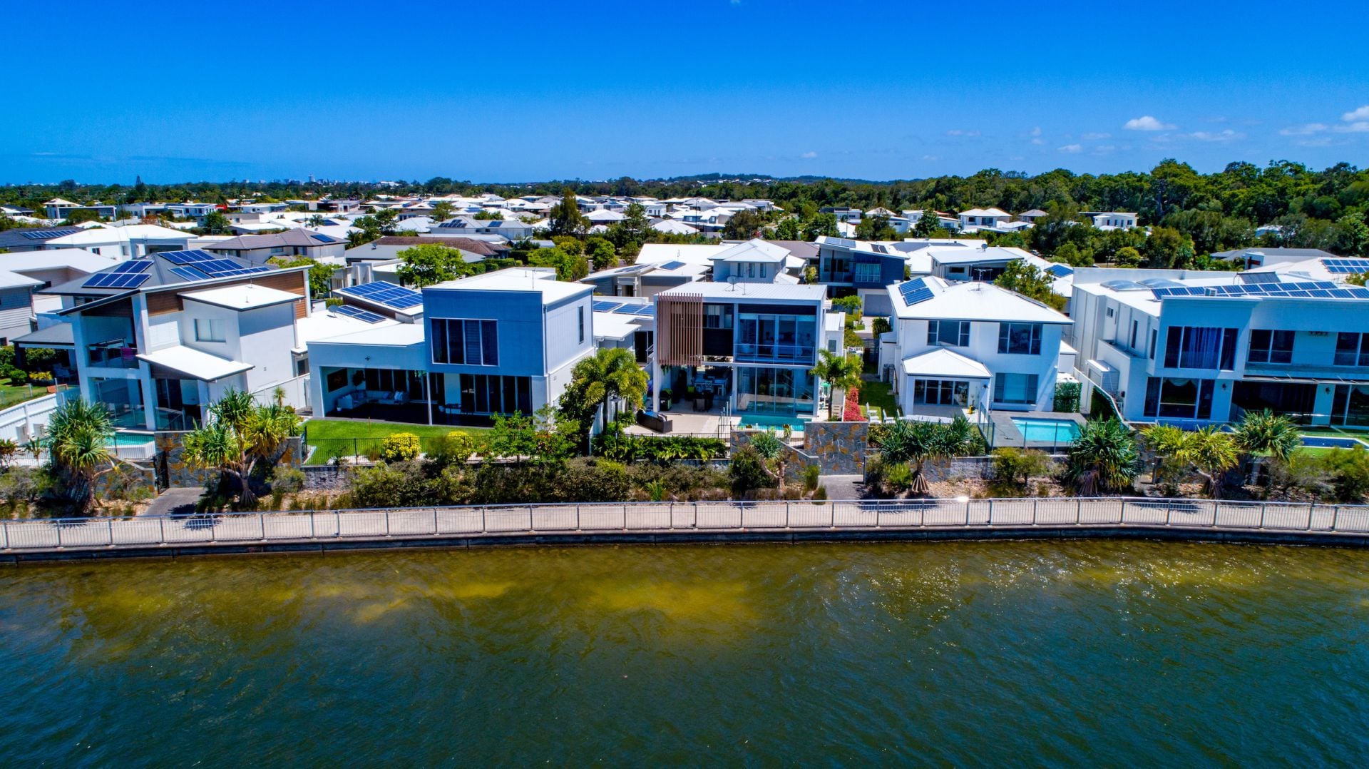 16 Buruwang Street Birtinya QLD, Birtinya - Thumbnail 2