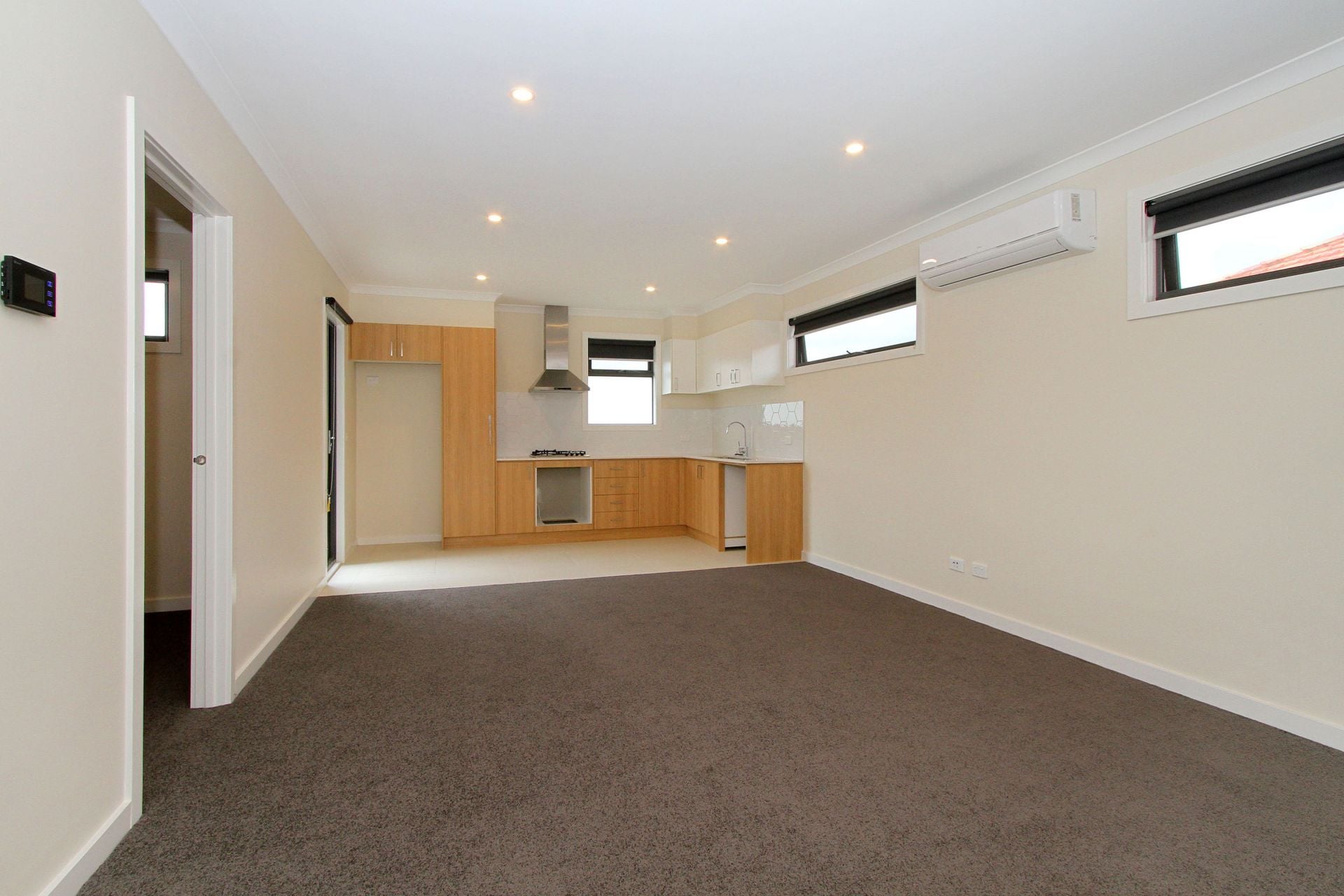 BRAND NEW - Perfect top floor apartment!