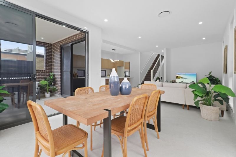 33 Hadleywood Street, Box Hill