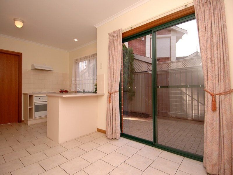 4/1 MARTHA STREET Paradise 5072