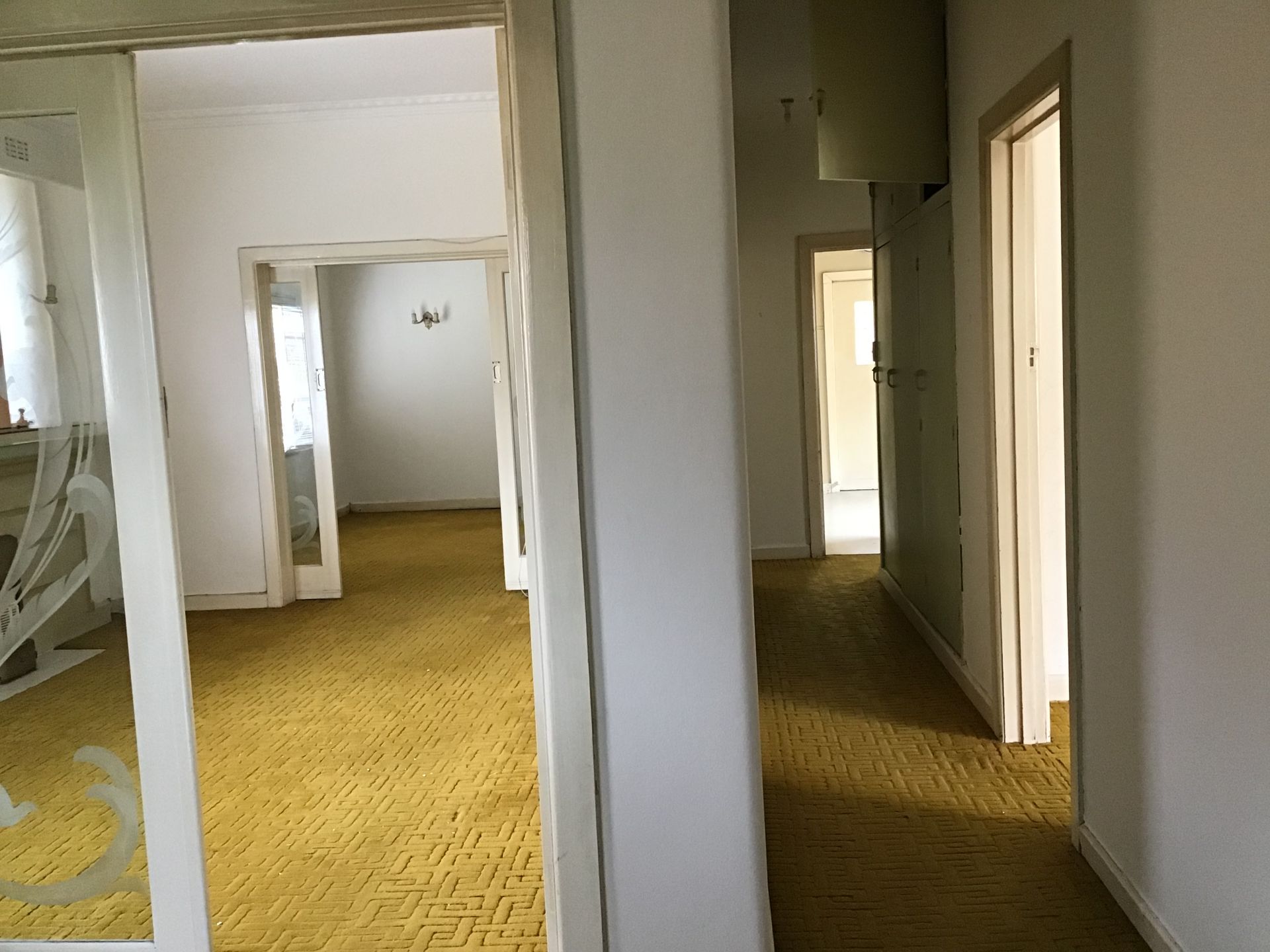 Spacious Art Deco House - 10 Month Lease Only