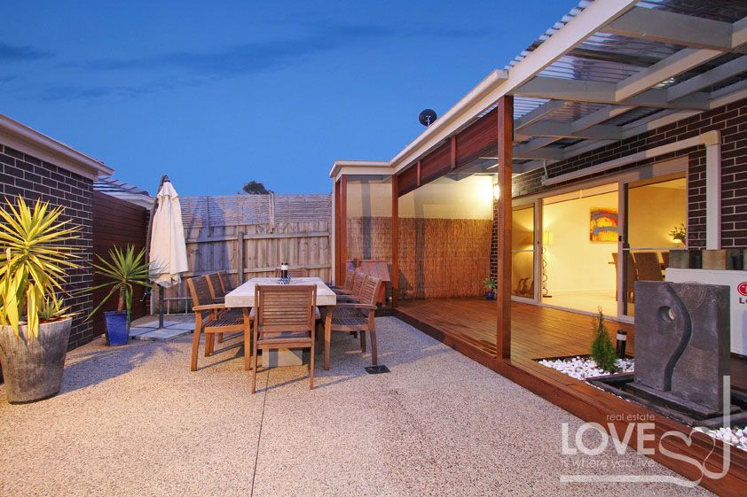 Luxurious, Spacious And Opposite The Park!