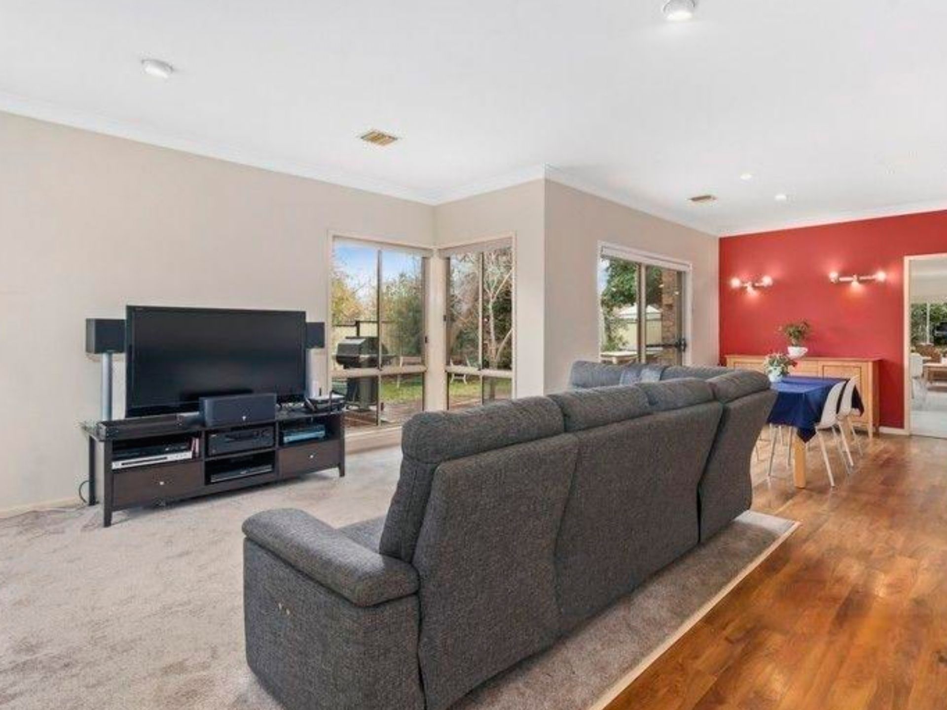 19 Gabriel Drive Jerrabomberra NSW, Jerrabomberra - Thumbnail 5