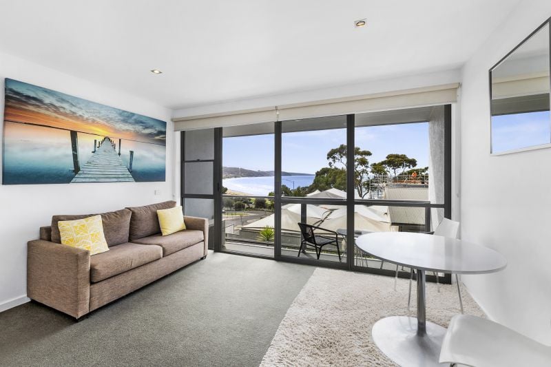 102/3 Bay Street, Lorne, VIC, Lorne - Thumbnail 2