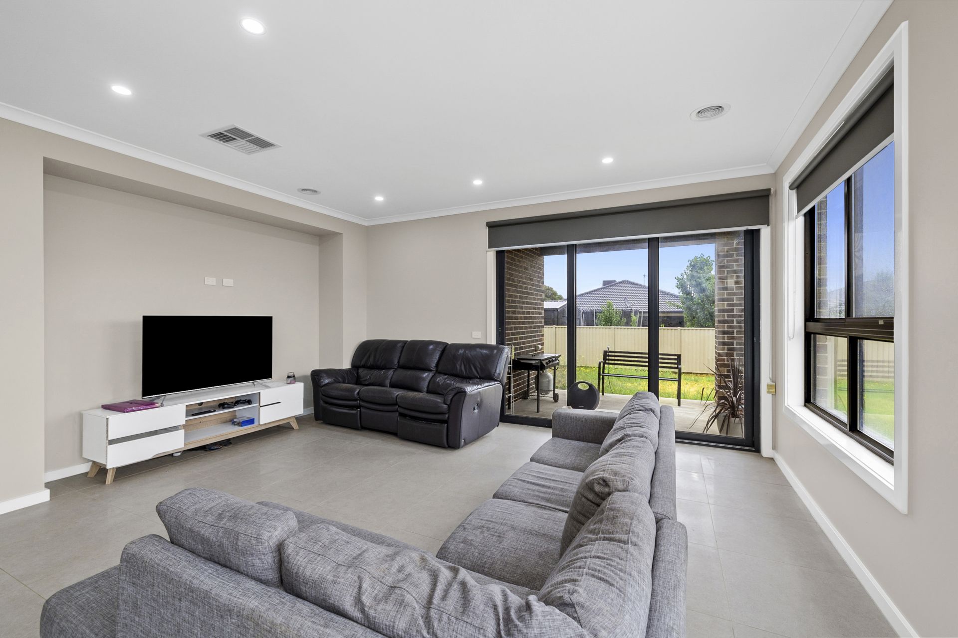 8 Mary Drive Alfredton VIC, Alfredton - Thumbnail 5